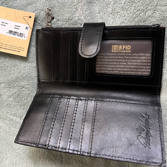 Patricia Nash wallet / card holder - Picture 3 of 3